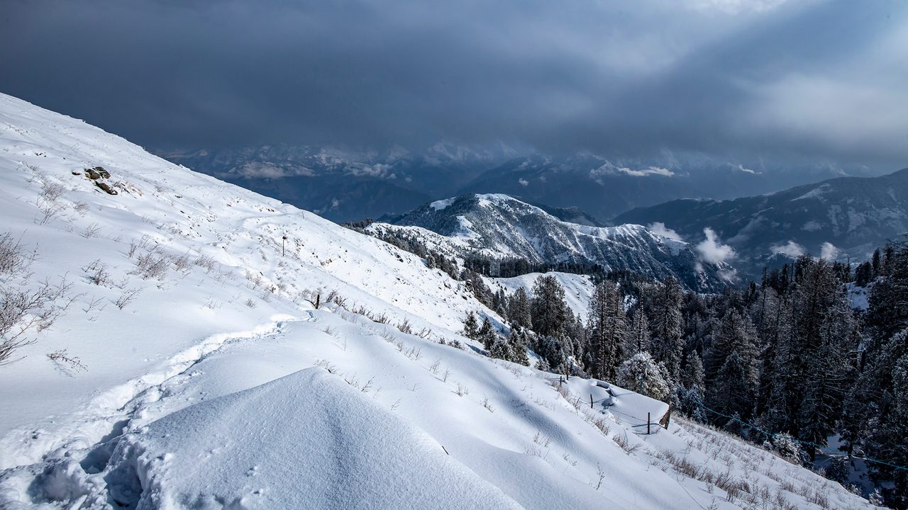 Himachal Pradesh mountain scenery
