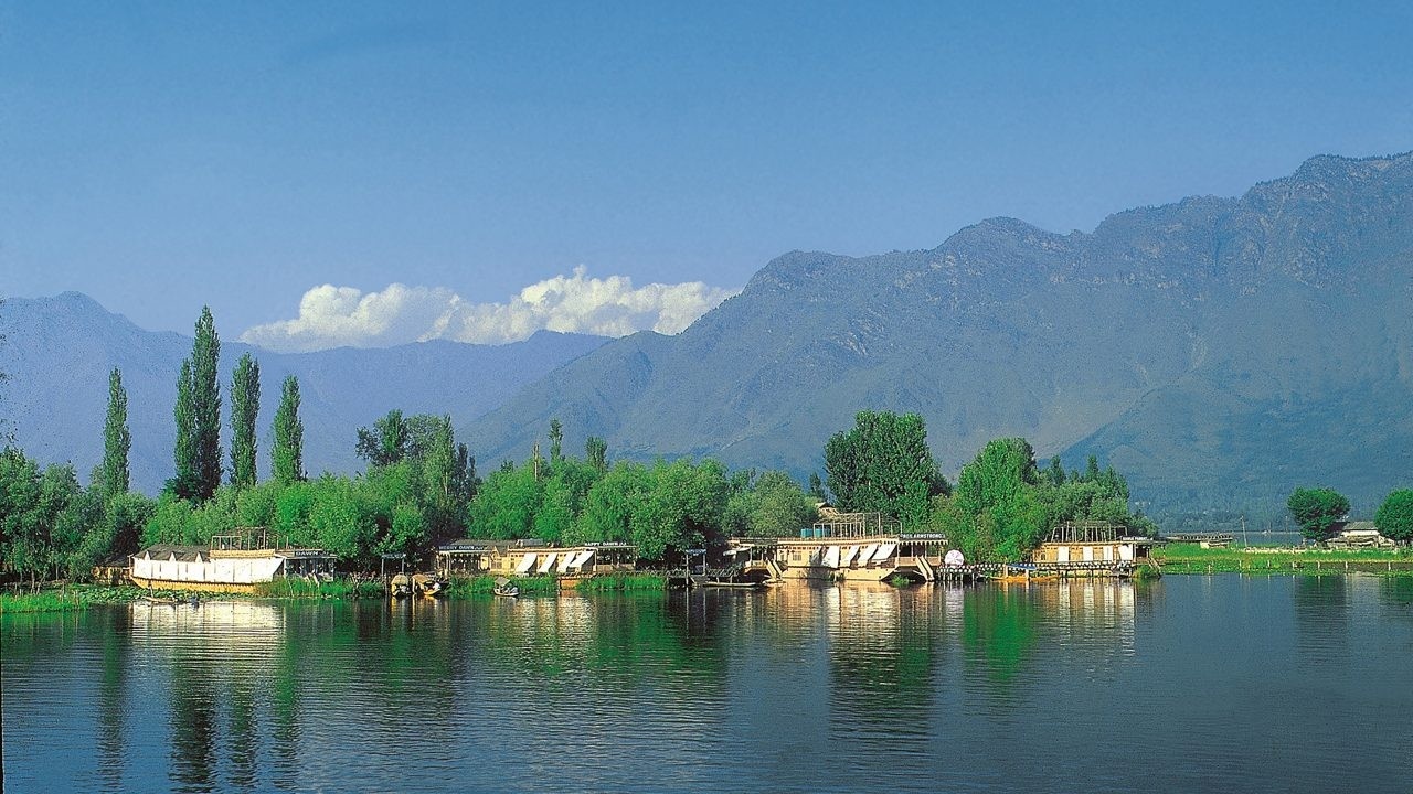 Srinagar valley landscape at sunset